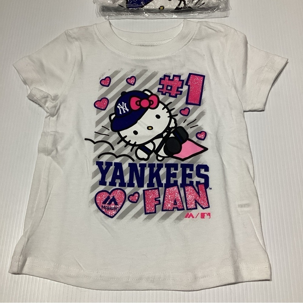 2 X Hello Kitty Baby Tee Shirt #1 Yankees Fan Size 12m & 18m